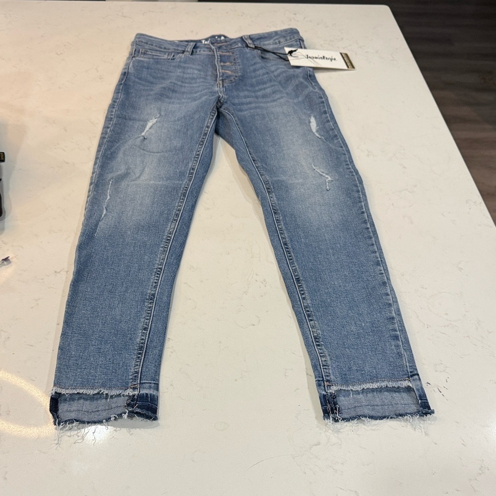 Sundays Women's Blue Cropped Jeans - Picture 6 of 6